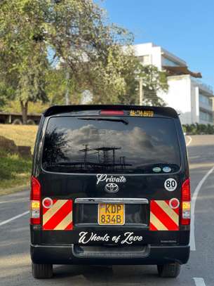 Toyota Hiace 7L Diesel image 4