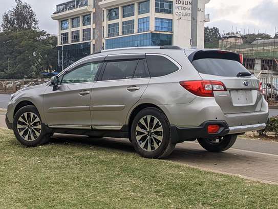 2015 Subaru Outback BS9 Premium. Fully loaded image 2