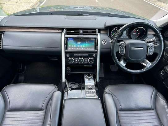 2017 land Rover discovery 5 diesel image 9