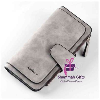 Elegant soft leather personalized with a name image 3