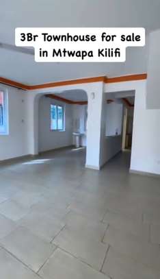 3 Bed Villa with En Suite at Mtwapa image 33