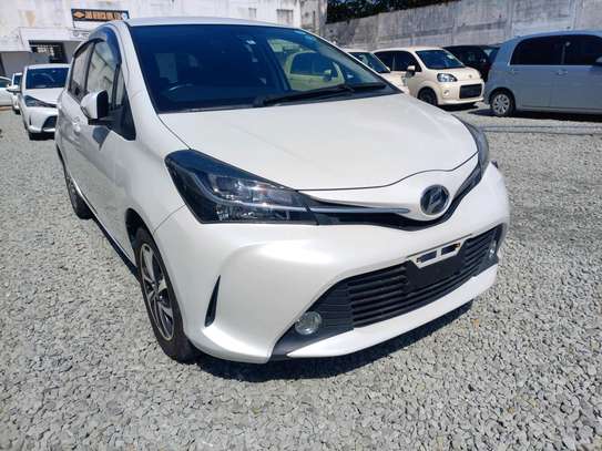 TOYOTA VITZ X JAPAN. image 5