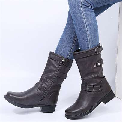 Ladies fancy boots image 2