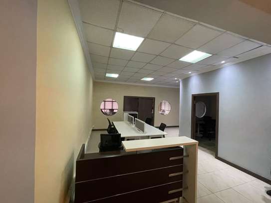 Furnished 1,100 ft² Office with Aircon in Kilimani image 2