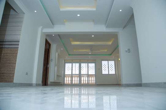 3 Bed Apartment with En Suite in Mtwapa image 6