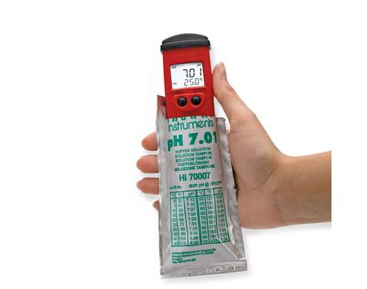 Hanna Instruments pH/Temperature Tester with 0.01 pH Resolution - pHep®5 image 2