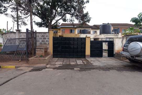 3 Bed Townhouse with Garage in Langata image 4