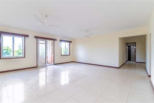 3 Bed Apartment with En Suite in Nyali Area image 20