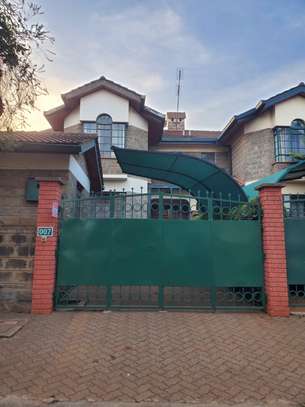 4 Bed Townhouse with En Suite in Muthaiga image 3