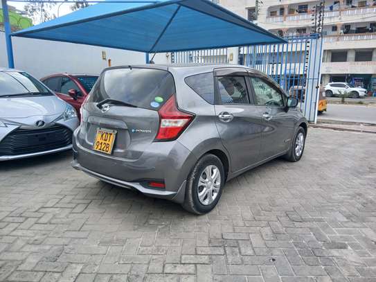 Nissan note E-power deposit 450K image 3