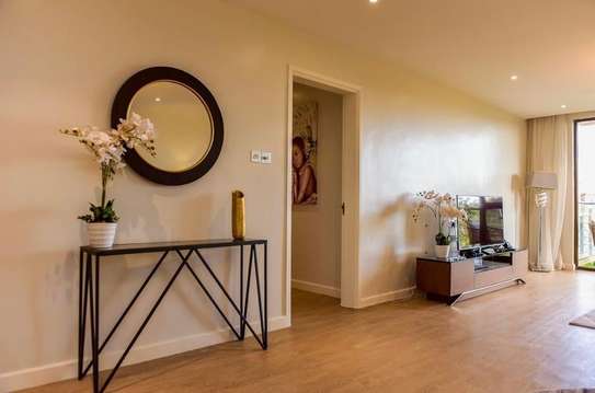 Furnished 2 Bed Apartment with En Suite in Riverside image 11