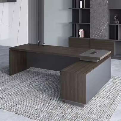 1600mm Executive Office Desk image 8