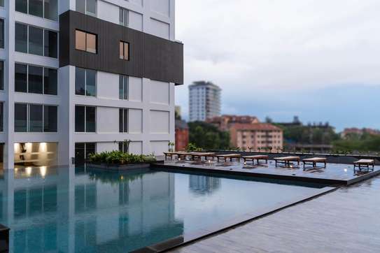 Serviced 2 Bed Apartment with En Suite at Dennis Pritt image 3