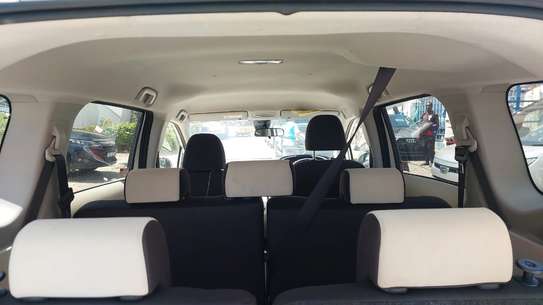 Toyota Sienta 2018 Non hybrid image 7