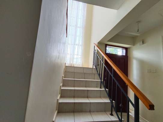 3 Bed House with En Suite at Mombasa Road image 15