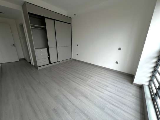 3 Bed Apartment with En Suite in Kilimani image 8