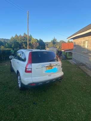 Honda CR-V pearl SUV Reliable Smooth Ride image 2