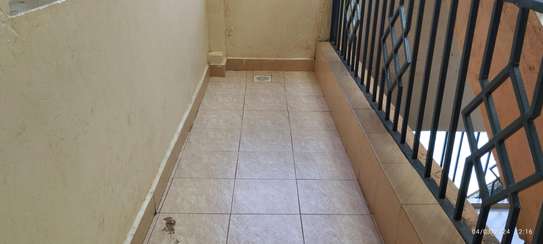 2 bedroom house in kasarani clay city ensuite image 4