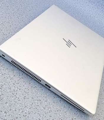 HP EliteBook 735 G5 laptop image 4