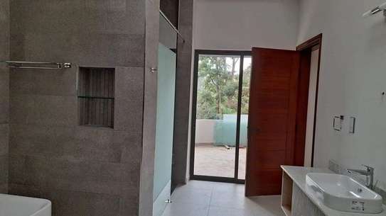 6 Bed House with En Suite at Kitisuru image 35