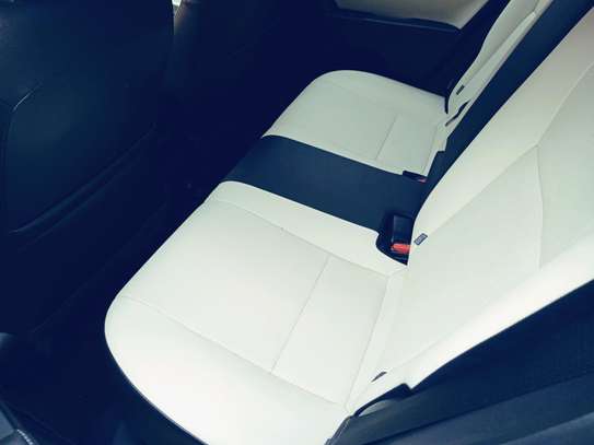 Toyota Auris hybrid black 🖤 image 7