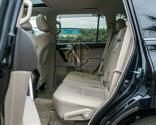 2020 Toyota LandCruiser Prado TZ-G image 8
