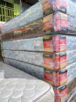 Utawala wajitawale na!5*6,8inch quilted HD mattresses image 2