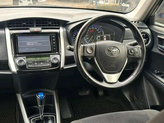 Toyota Fielder black Hybrid 2016 G image 7