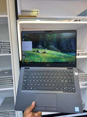 Dell latitude 5300 touchscreen laptop image 2