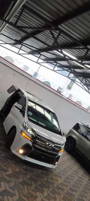 Toyota Vellfire White Sunroof 2017 image 19