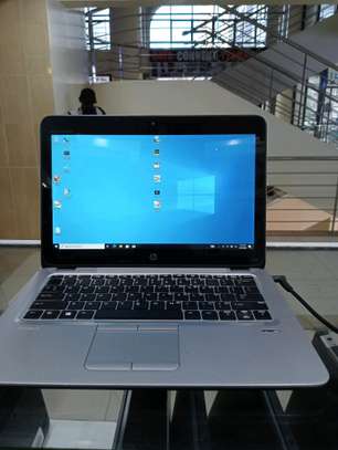 HP EliteBook 820G3 image 1