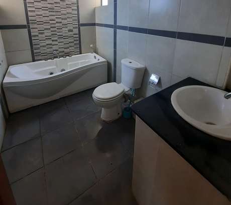 1 bedroom apartment for sale in Mombasa Road image 2