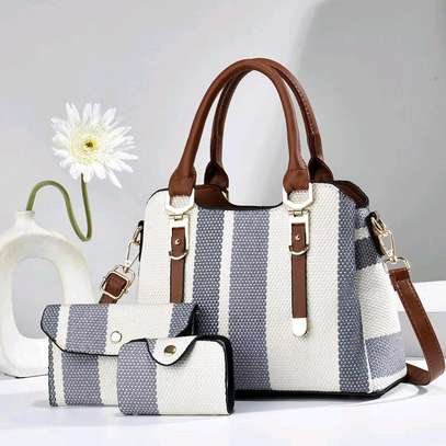 Trendy handbags image 3