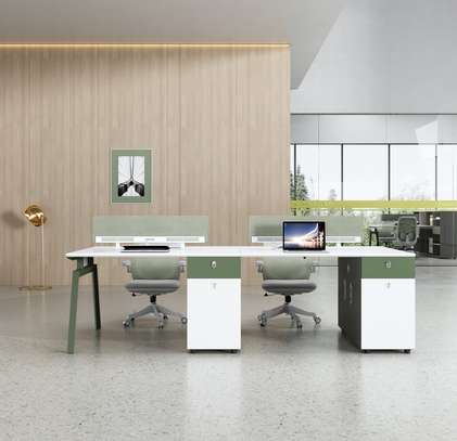 4-Persons Modular Modern Office Workstation image 2