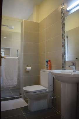 Serviced 2 Bed Apartment with En Suite in Kileleshwa image 15