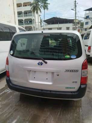 Toyota probox hybrid silver image 3