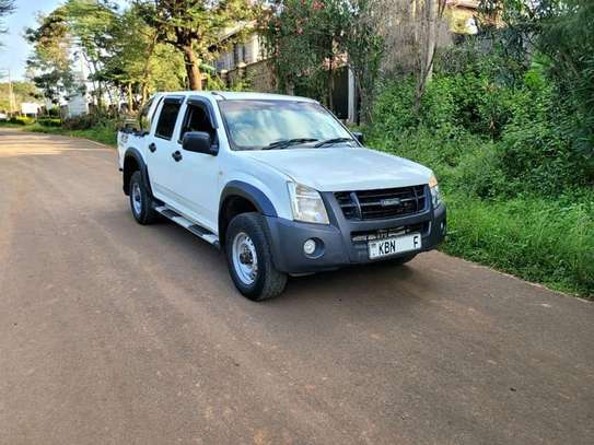 ISUZU D-MAX DOUBLE CAB image 3