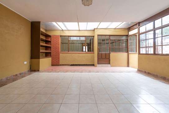 3 Bed Townhouse with Garage in Langata image 6