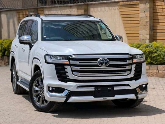 2023 Toyota land cruiser ZX image 4