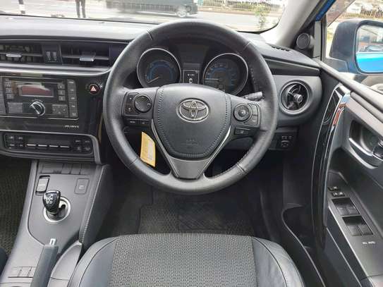 Toyota Auris blue color fully loaded 2017 model image 2