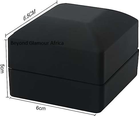 Black Square LED ring Box image 1
