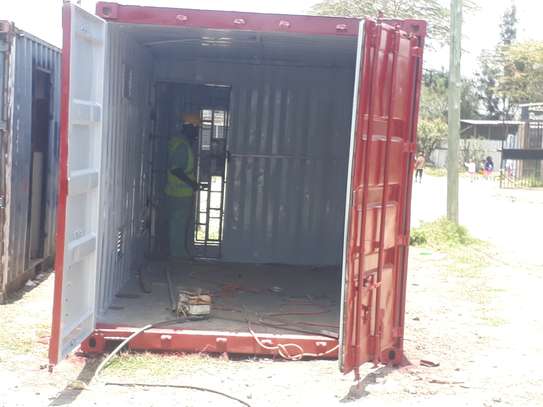 Gas Outlet in 20FT Shipping Container image 3