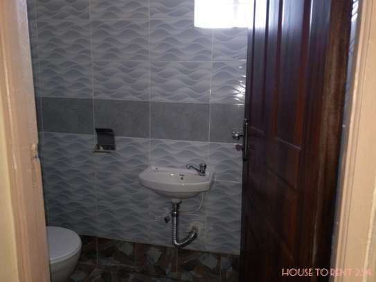ONE BEDROOM IN 87 WAIYAKI WAY TO RENT FOR 13K image 12