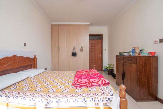 4 bedroom apartment for sale in Parklands image 15