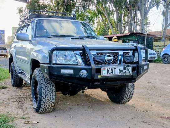 NISSAN PATROL image 6