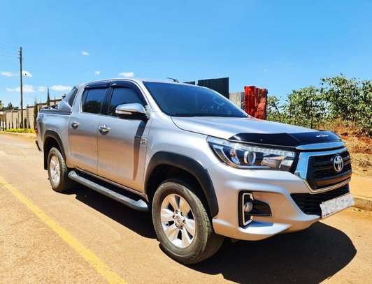 TOYOTA HILUX FOR SALE image 5