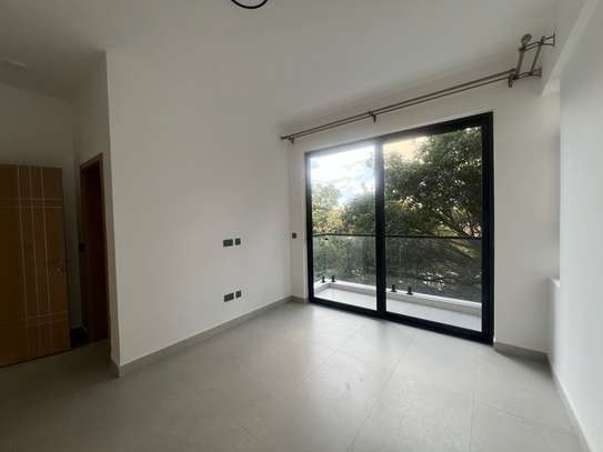 2 Bed Apartment with En Suite at Brookside Drive image 10