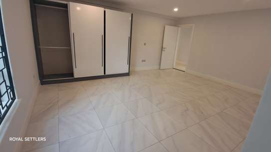 2 Bed Apartment with En Suite at Terrace Close image 14