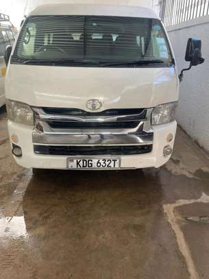 Toyota hiace 9l image 7