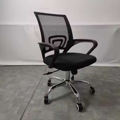 Mesh Secretarial Task Chair image 3